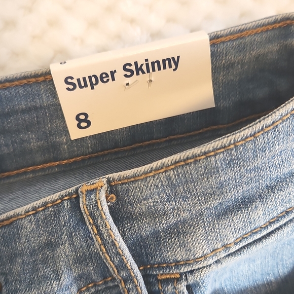 OLD NAVY WOMENS SUPER SKINNY JEANS SIZE 8 NEW WITH TAGS - Picture 8 of 15